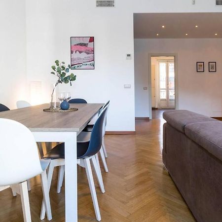 Joivy Lovely Family Apt For 7 Near San Lorenzo Columns Milán Exterior foto